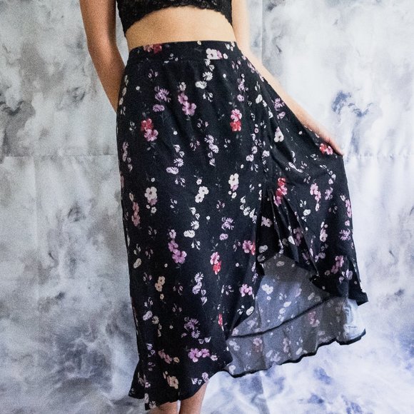 Floral skirt - Picture 1 of 3